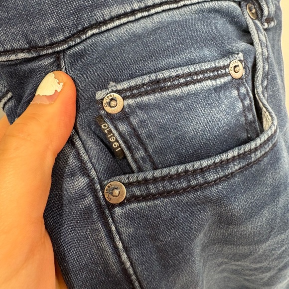 LIKE NEW- DL1961-Hepburn Wide-leg High-rise Jeans In Stream - Picture 12 of 13